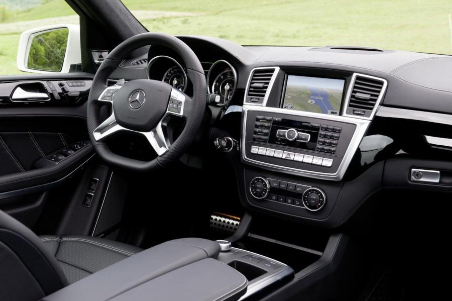  Mercedes-Benz GL63 AMG 2013 года  (фото 3 из 24)